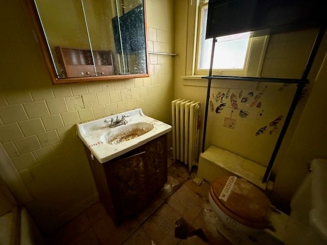 7806 S Avalon Avenue, Chicago, IL 60619