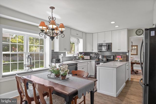 701 DECATUR DRIVE, Mount Laurel, NJ 08054