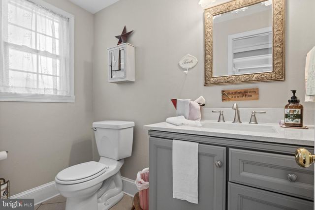 701 DECATUR DRIVE, Mount Laurel, NJ 08054