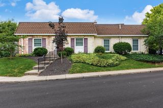 2850 Chateau Circle, 89, Upper Arlington, OH 43221