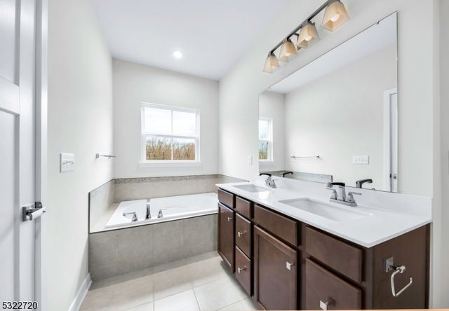 3 Peckwell St, Mount Olive Twp., NJ 07828