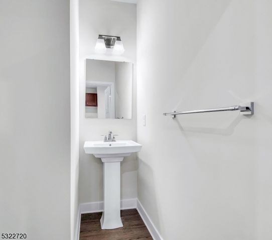 3 Peckwell St, Mount Olive Twp., NJ 07828