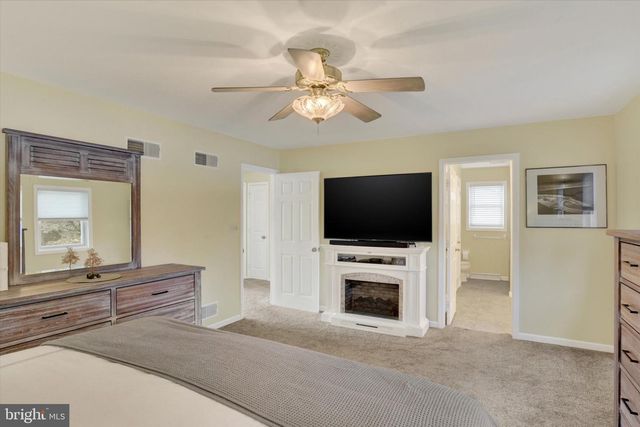 51 WHITE OAK BLVD, Mechanicsburg, PA 17050