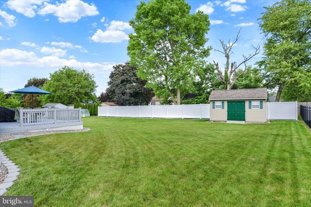 51 WHITE OAK BLVD, Mechanicsburg, PA 17050