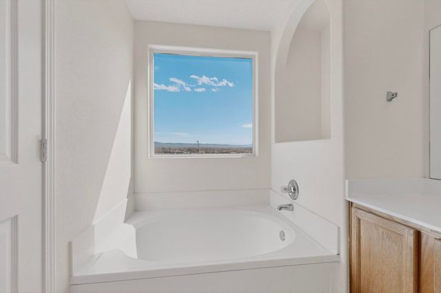 8300 Bluffs Edge Place NW, Albuquerque, NM 87120