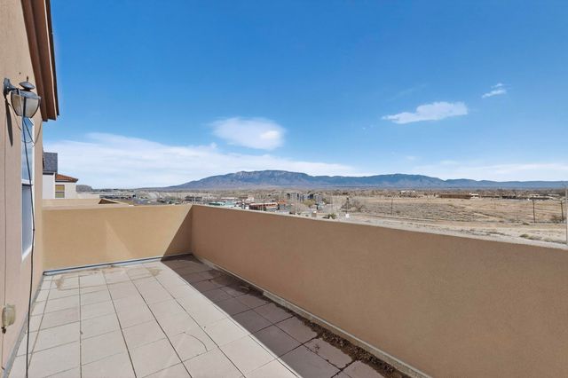 8300 Bluffs Edge Place NW, Albuquerque, NM 87120