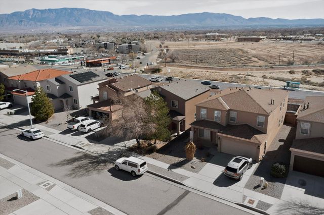 8300 Bluffs Edge Place NW, Albuquerque, NM 87120