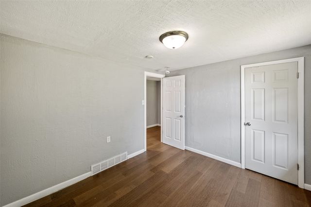 607 Cummins Road, Des Moines, IA 50315