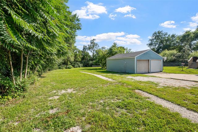 607 Cummins Road, Des Moines, IA 50315