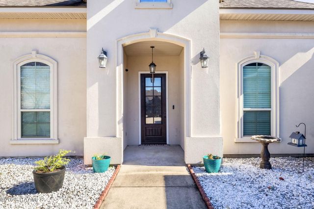 127 Terrace Oak Lane, Broussard, LA 70518