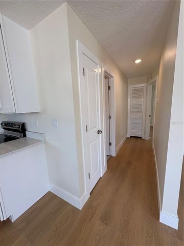 152 175TH TERRACE DRIVE E B, Redington Shores, FL 33708