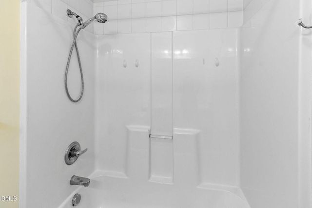 165 Cobblestone Drive, Spring Lake, NC 28390