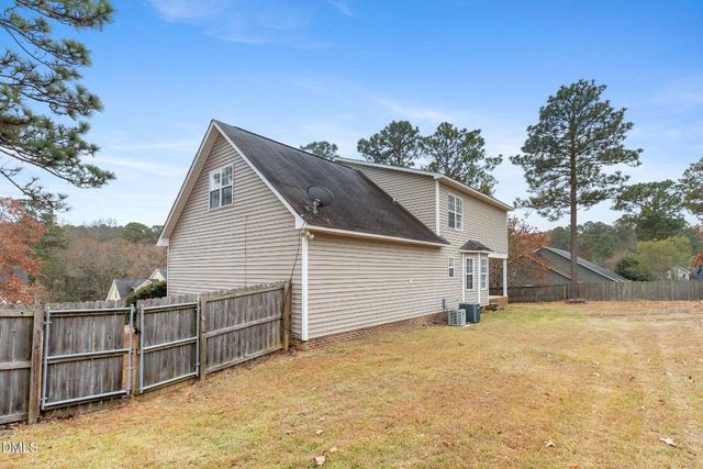 165 Cobblestone Drive, Spring Lake, NC 28390