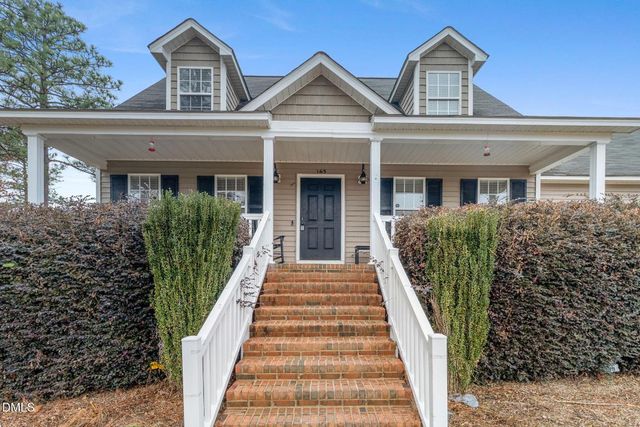 165 Cobblestone Drive, Spring Lake, NC 28390