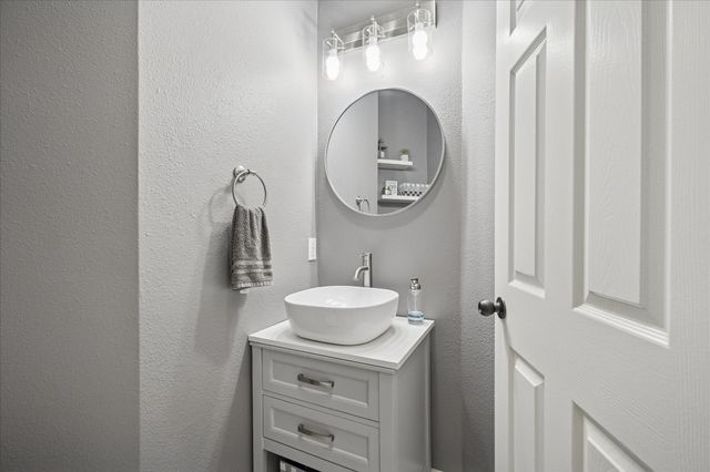 10510 Indian Paintbrush Lane, Houston, TX 77095