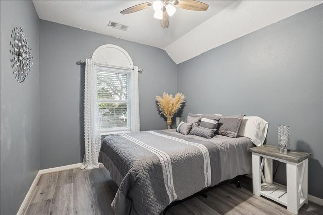 10510 Indian Paintbrush Lane, Houston, TX 77095