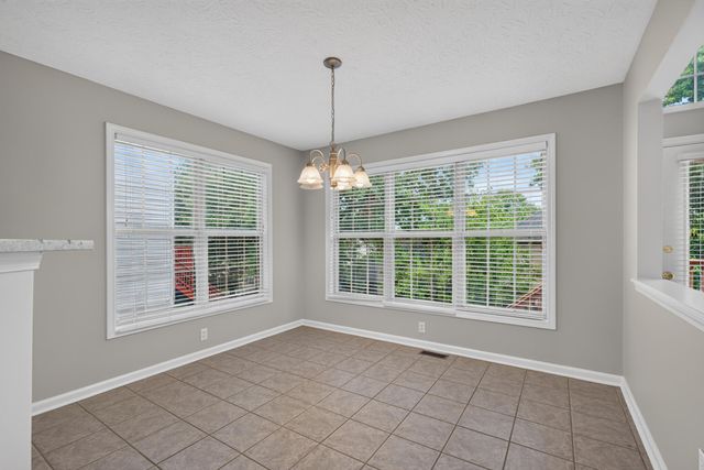 3132 Sandersville Road, Lexington, KY 40511