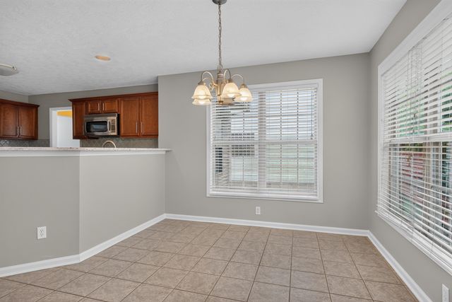 3132 Sandersville Road, Lexington, KY 40511