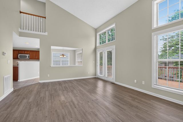 3132 Sandersville Road, Lexington, KY 40511
