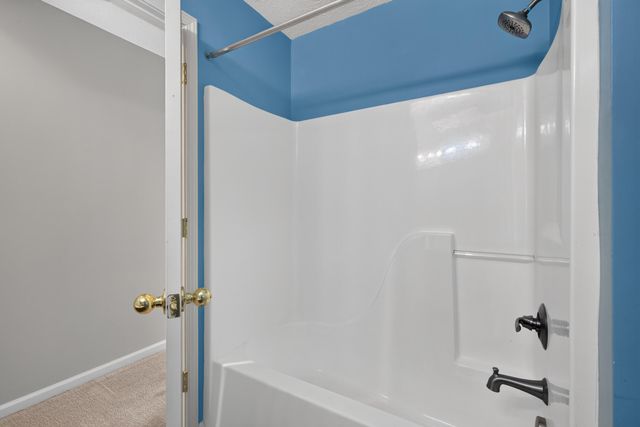 3132 Sandersville Road, Lexington, KY 40511