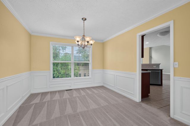3132 Sandersville Road, Lexington, KY 40511