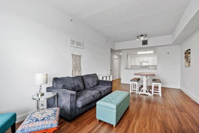 1200 Town Center Drive 401, Jupiter, FL 33458