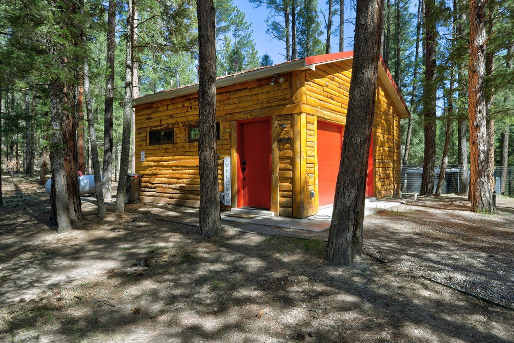 Image 15 of property listing at 328 Blue Spruce Drive, Jemez Springs, NM 87025