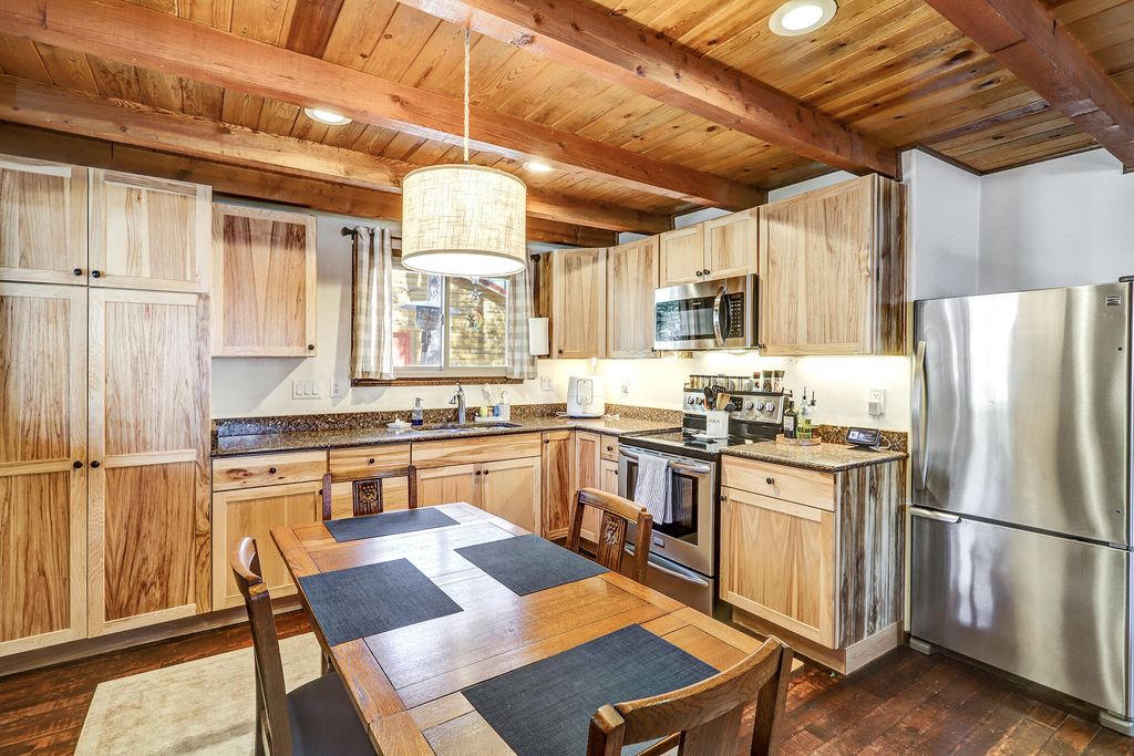 Image 8 of property listing at 328 Blue Spruce Drive, Jemez Springs, NM 87025