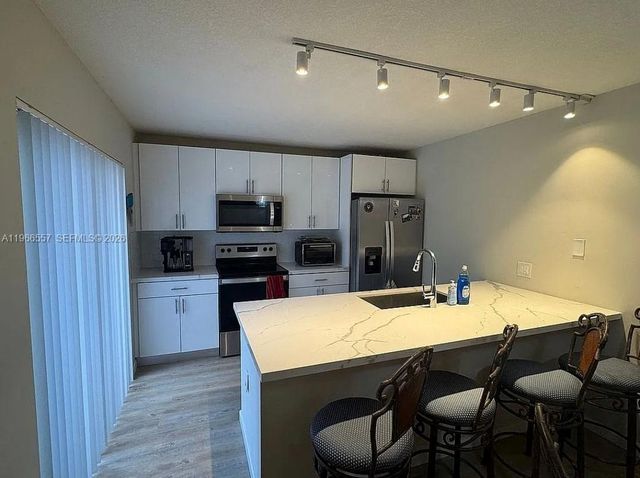 6222 62nd Way, West Palm Beach, FL 33409