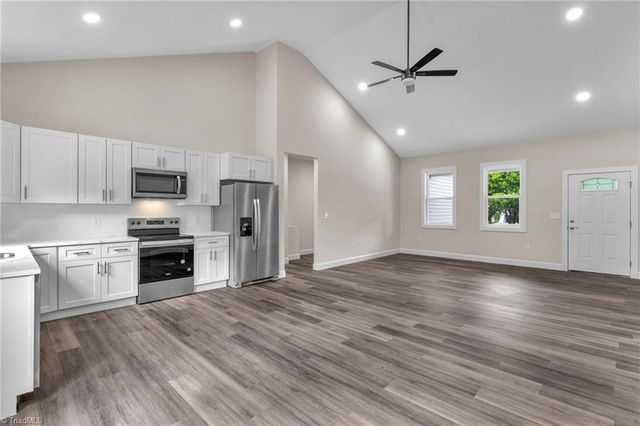 3634 Old Vineyard Road, Winston-salem, NC 27104
