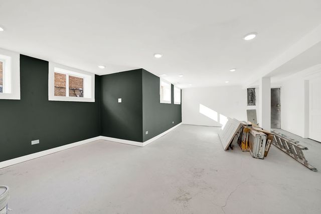 11440 S Indiana Avenue, Chicago, IL 60628