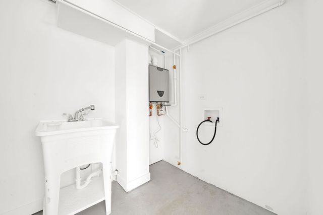 11440 S Indiana Avenue, Chicago, IL 60628