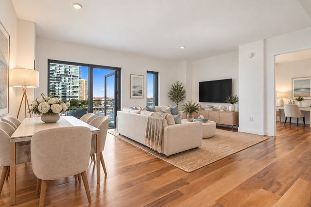 300 Pier 4 Blvd 3B, Boston, MA 02210