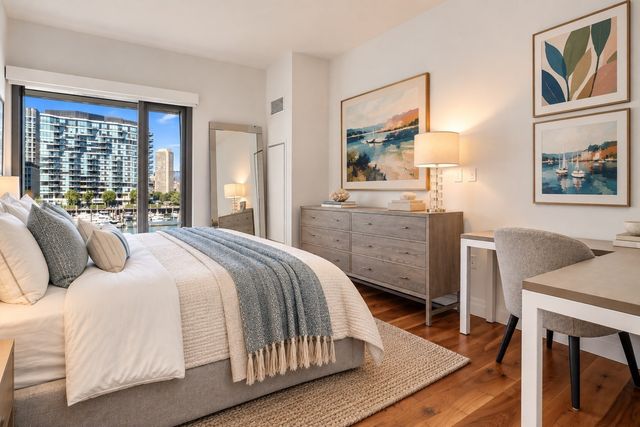 300 Pier 4 Blvd 3B, Boston, MA 02210