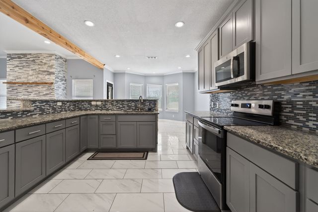 9325 County Road 4074, Scurry, TX 75158