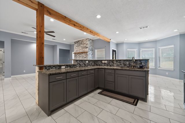 9325 County Road 4074, Scurry, TX 75158