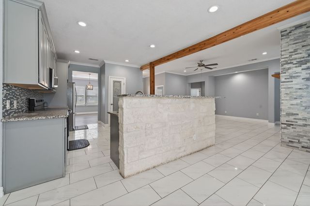 9325 County Road 4074, Scurry, TX 75158