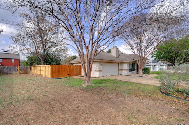 16757 Henderson, San Antonio, TX 78232