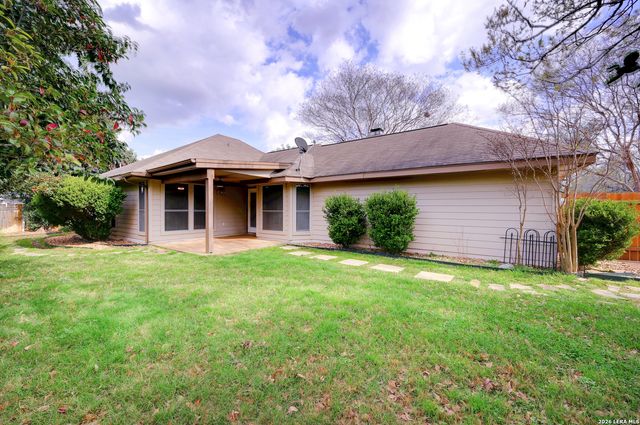 16757 Henderson, San Antonio, TX 78232