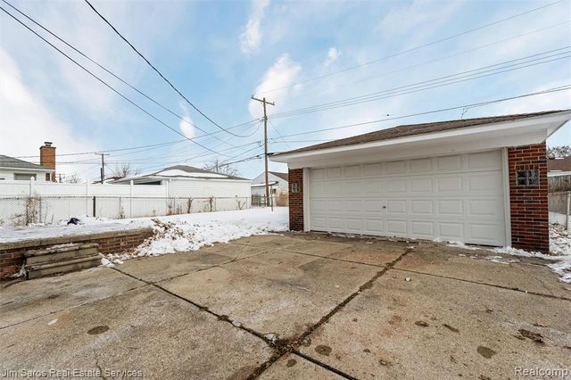 25564 Koontz Street, Roseville, MI 48066