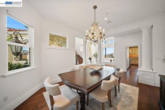 27 Eagle Ridge Ln, Danville, CA 94506