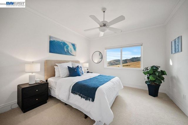 27 Eagle Ridge Ln, Danville, CA 94506