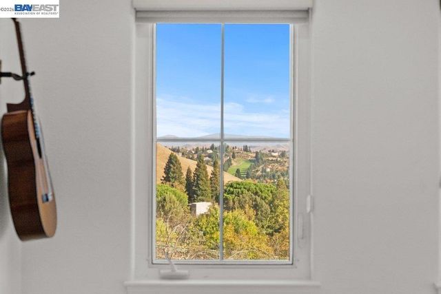 27 Eagle Ridge Ln, Danville, CA 94506