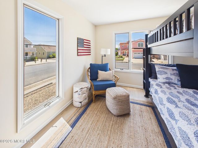 207 4th Avenue, Manasquan, NJ 08736
