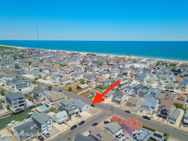 207 4th Avenue, Manasquan, NJ 08736