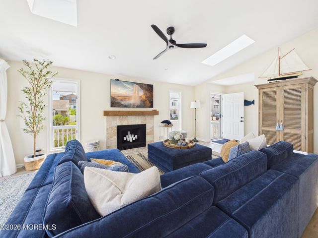 207 4th Avenue, Manasquan, NJ 08736