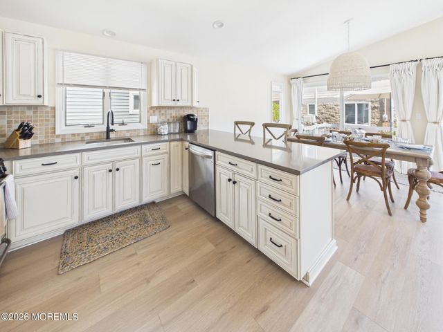 207 4th Avenue, Manasquan, NJ 08736