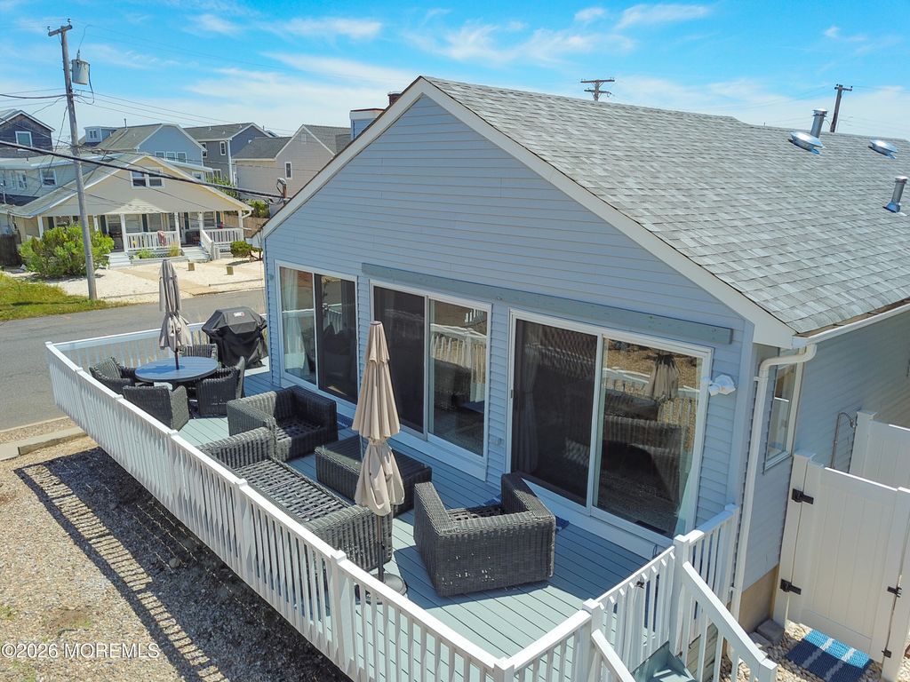 207 4th Avenue, Manasquan, NJ 08736
