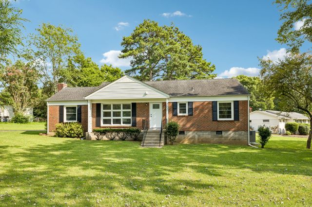 202 Jackson Heights Rd, Columbia, TN 38401