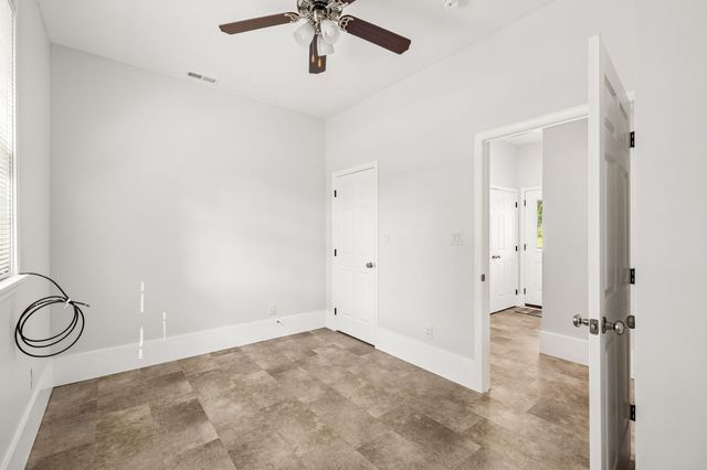 202 Jackson Heights Rd, Columbia, TN 38401